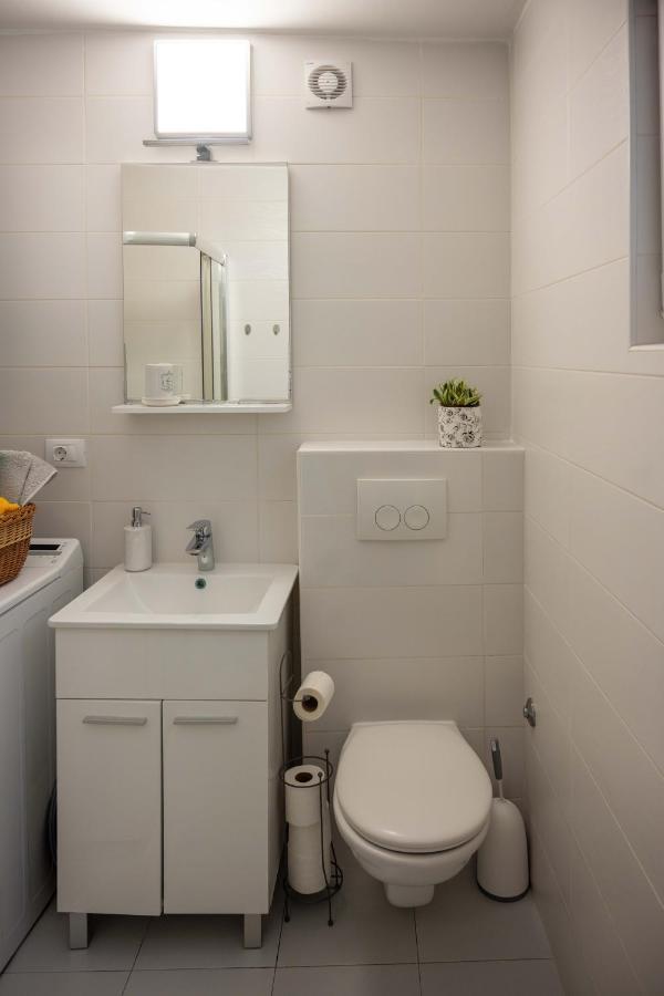 Apartment Montona Pula Bagian luar foto